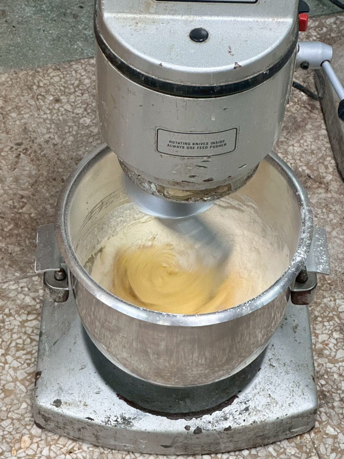 攪拌麵糰中