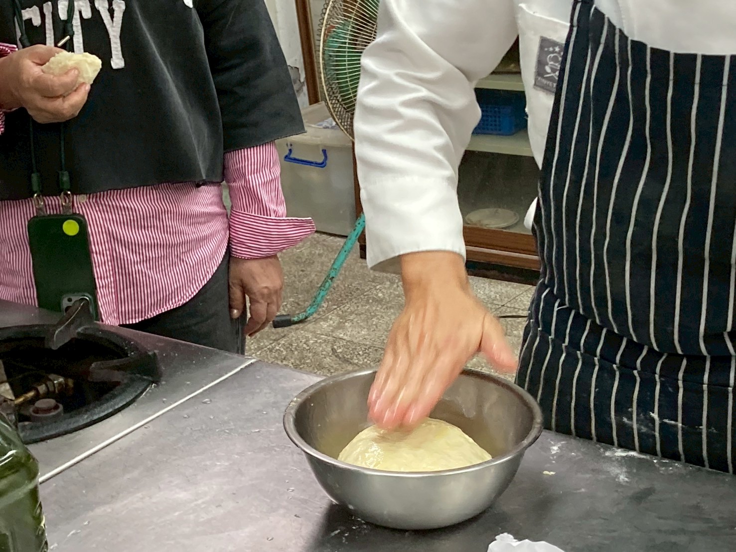 準備讓麵粉發酵