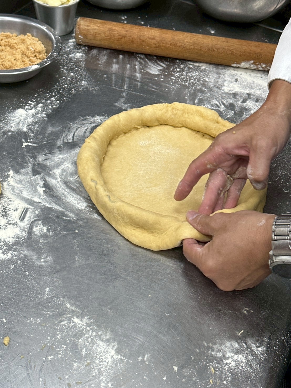 壓個一公分在旁邊