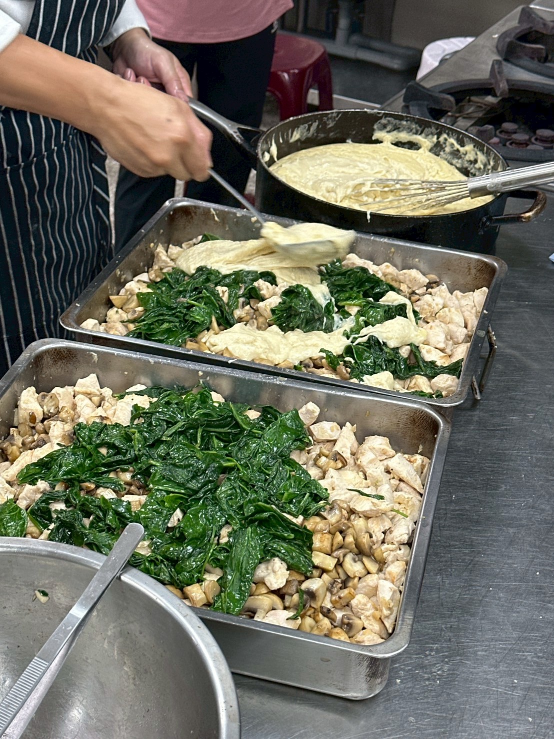 雞肉菠菜白醬放一起