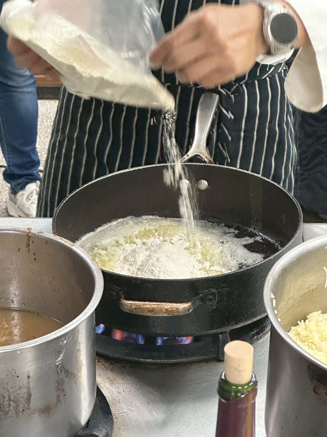 融化奶油炒麵粉