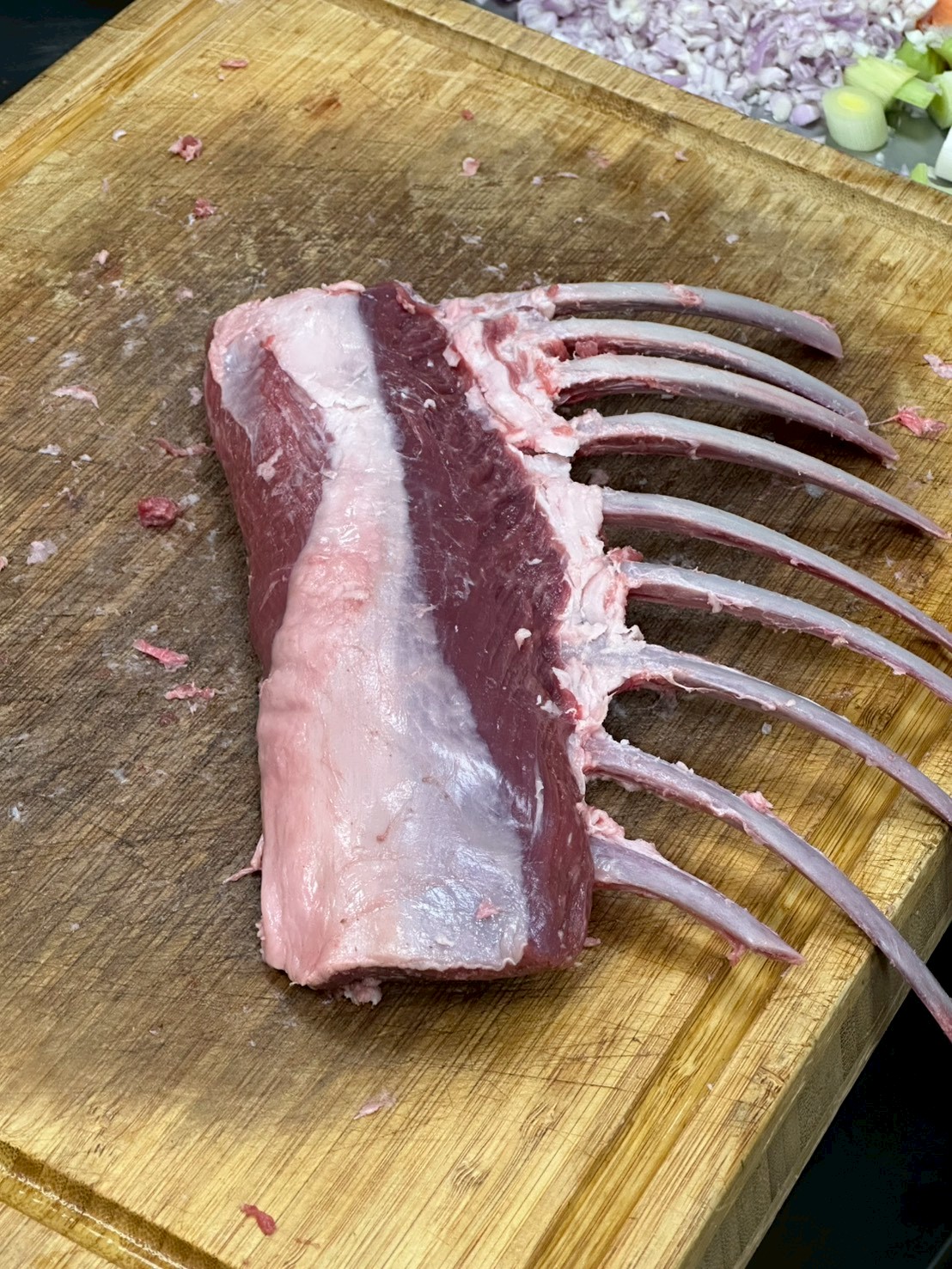 刮好的羊排