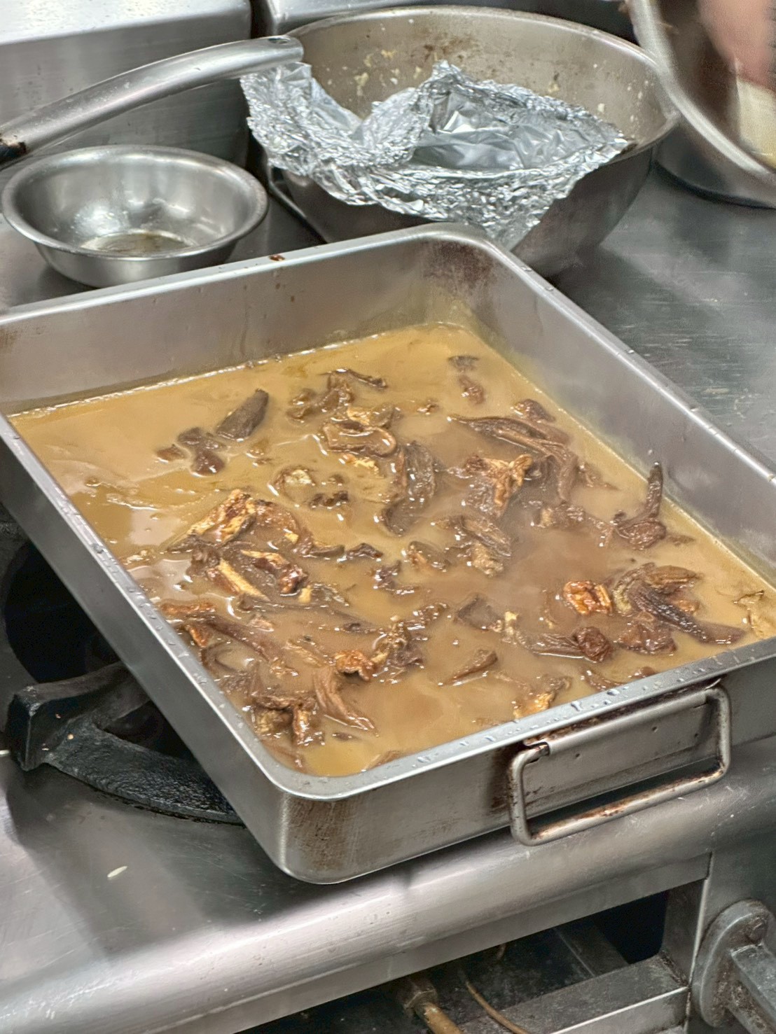 醬汁放入牛肝菌