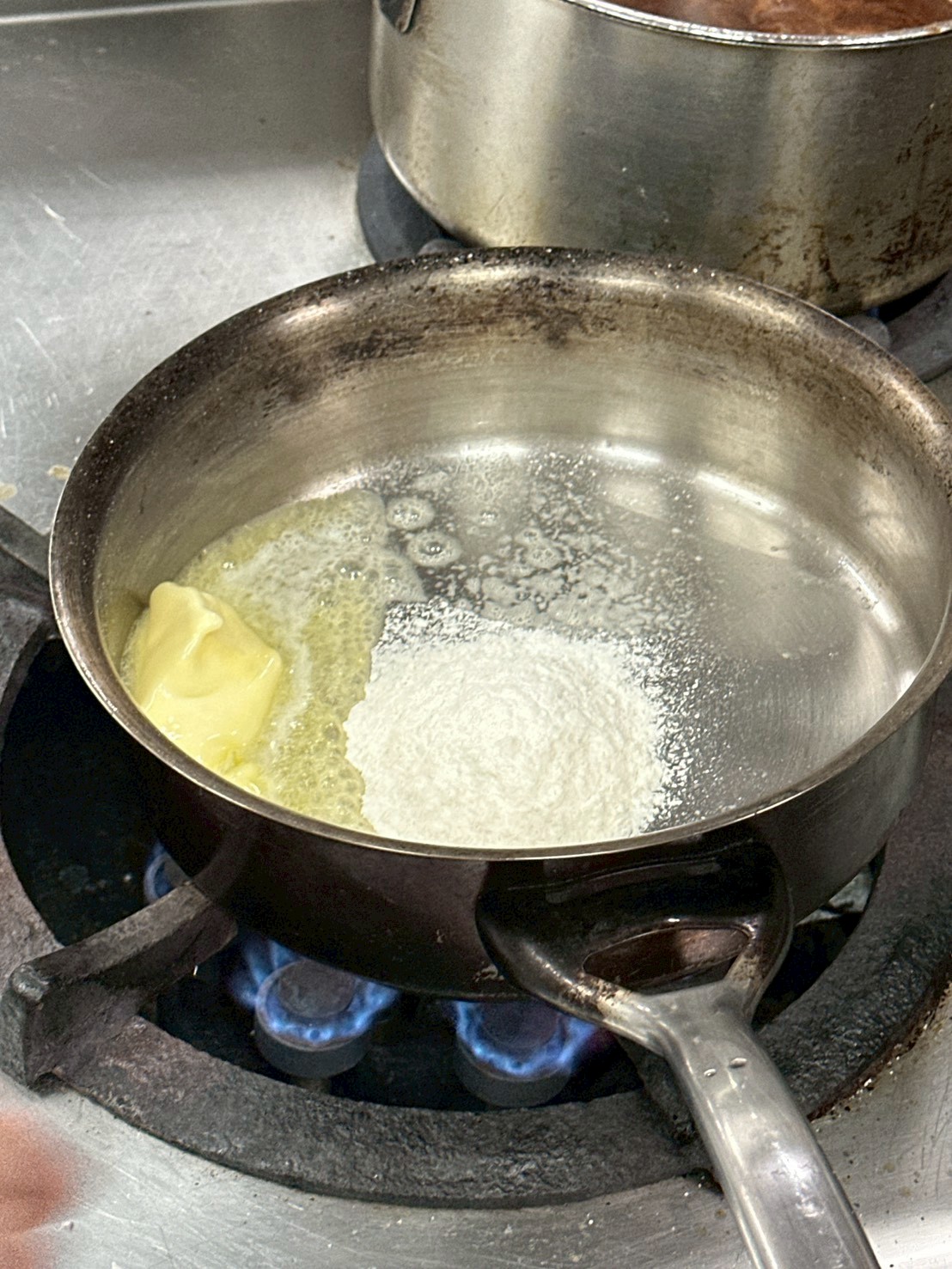 作白醬-奶油炒麵粉